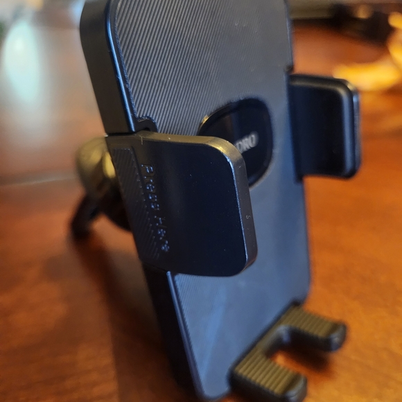 Black Car Phone Mount - Picture 4 of 12